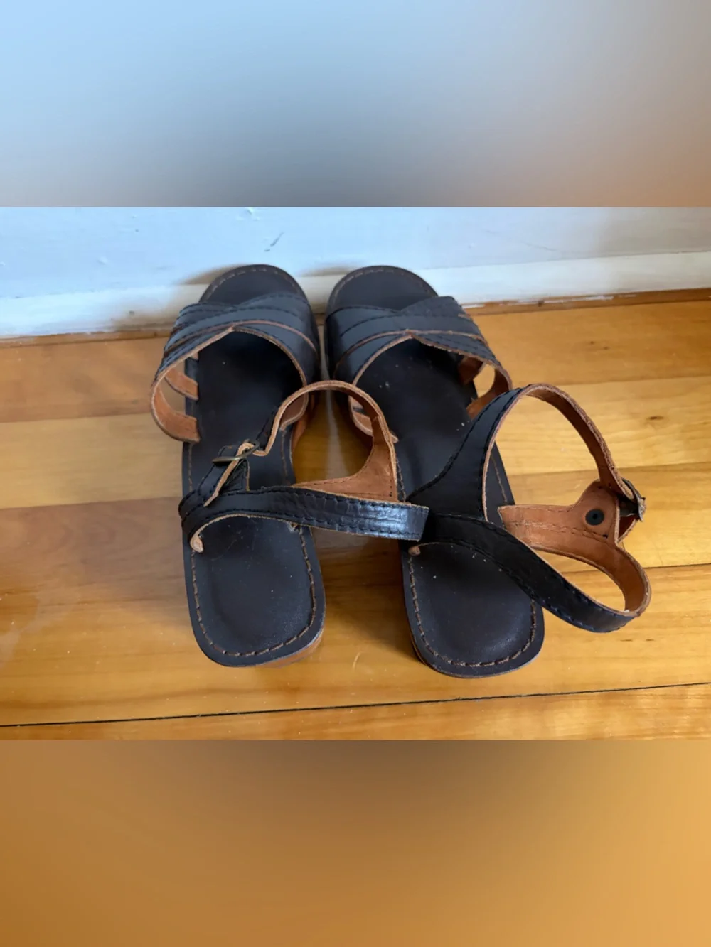 Vintage 1970s Brown Leather Platform Sandals Made in Brazil - Picture 9 of 11